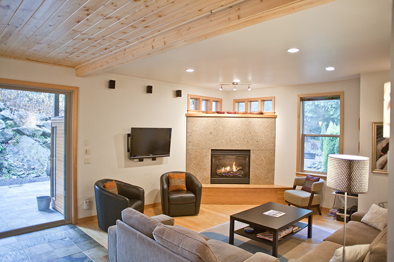 Snowline Contemporary Chalet — Kestrel-built home in Snowline · Maple Falls, WA, photo 2 of 15