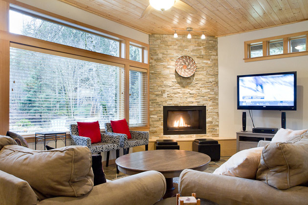 Snowline Pond Chalet — Kestrel-built home in Snowline · Maple Falls, WA, photo 2 of 15