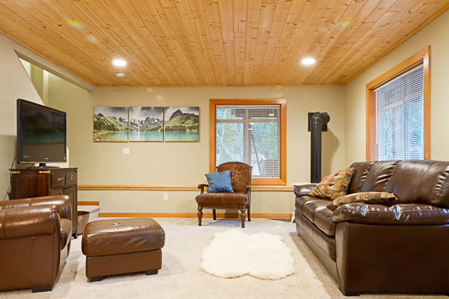 Welcome Road — Kestrel-built home in Glacier, WA, photo 1 of 15