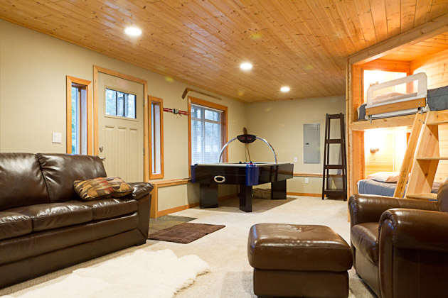Welcome Road — Kestrel-built home in Glacier, WA, photo 3 of 15